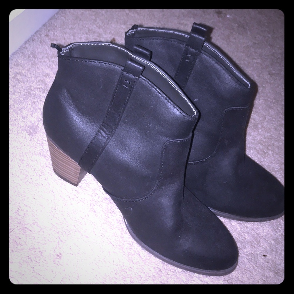 Black boots